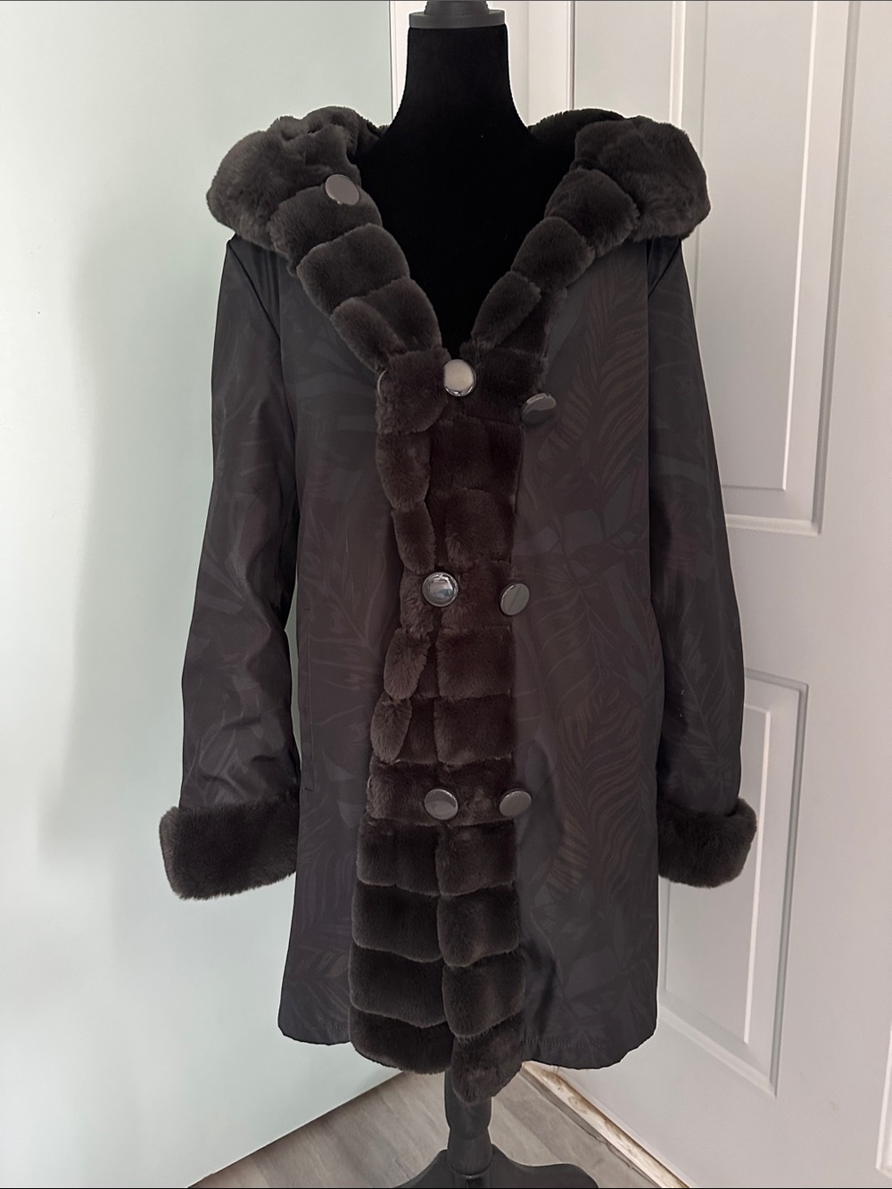 Luxurious Black Hooded Faux-Fur Trim Coat